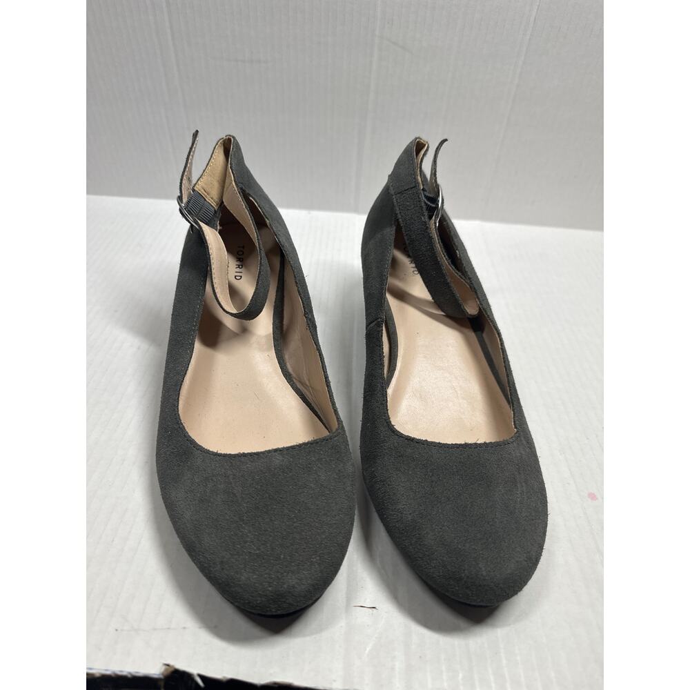 Torrid Faux Suede Wedge Ankle Strap Shoes Gray Covered Toe Mary Jane Size 10.5W